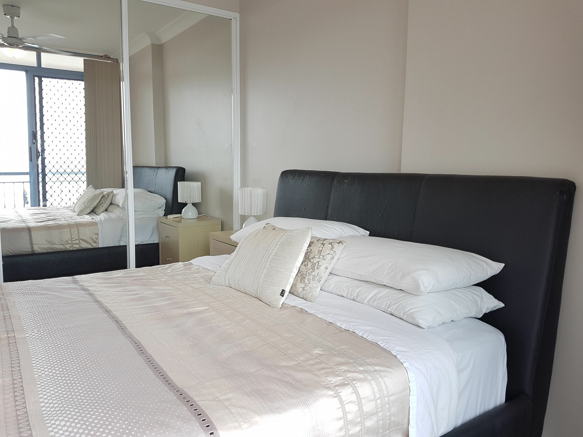 Newcastle Short Stay Accommodation - Sandbar Newcastle Beach 外观 照片